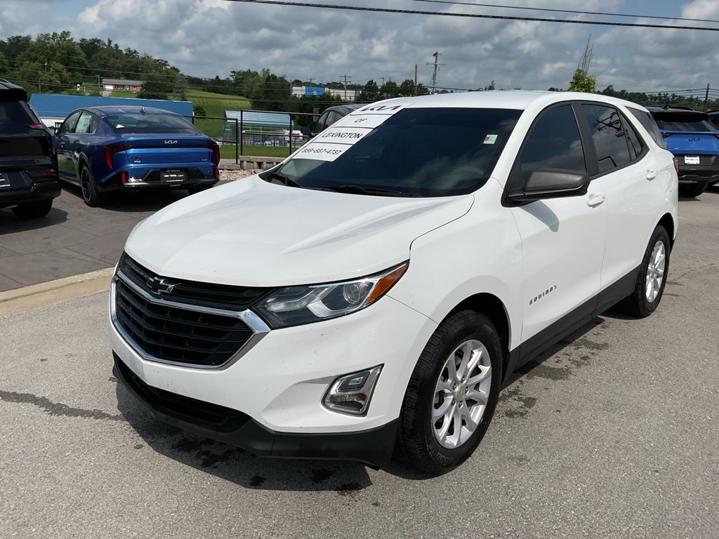 Used 2021 Summit White Chevrolet LS image 4