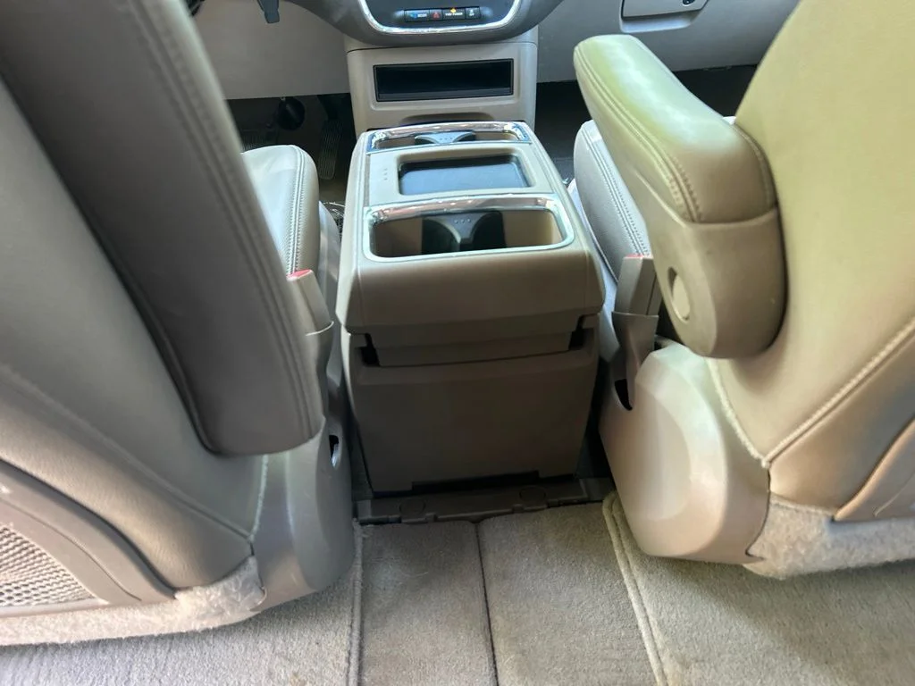 Used 2015 Black Chrysler Touring image 26