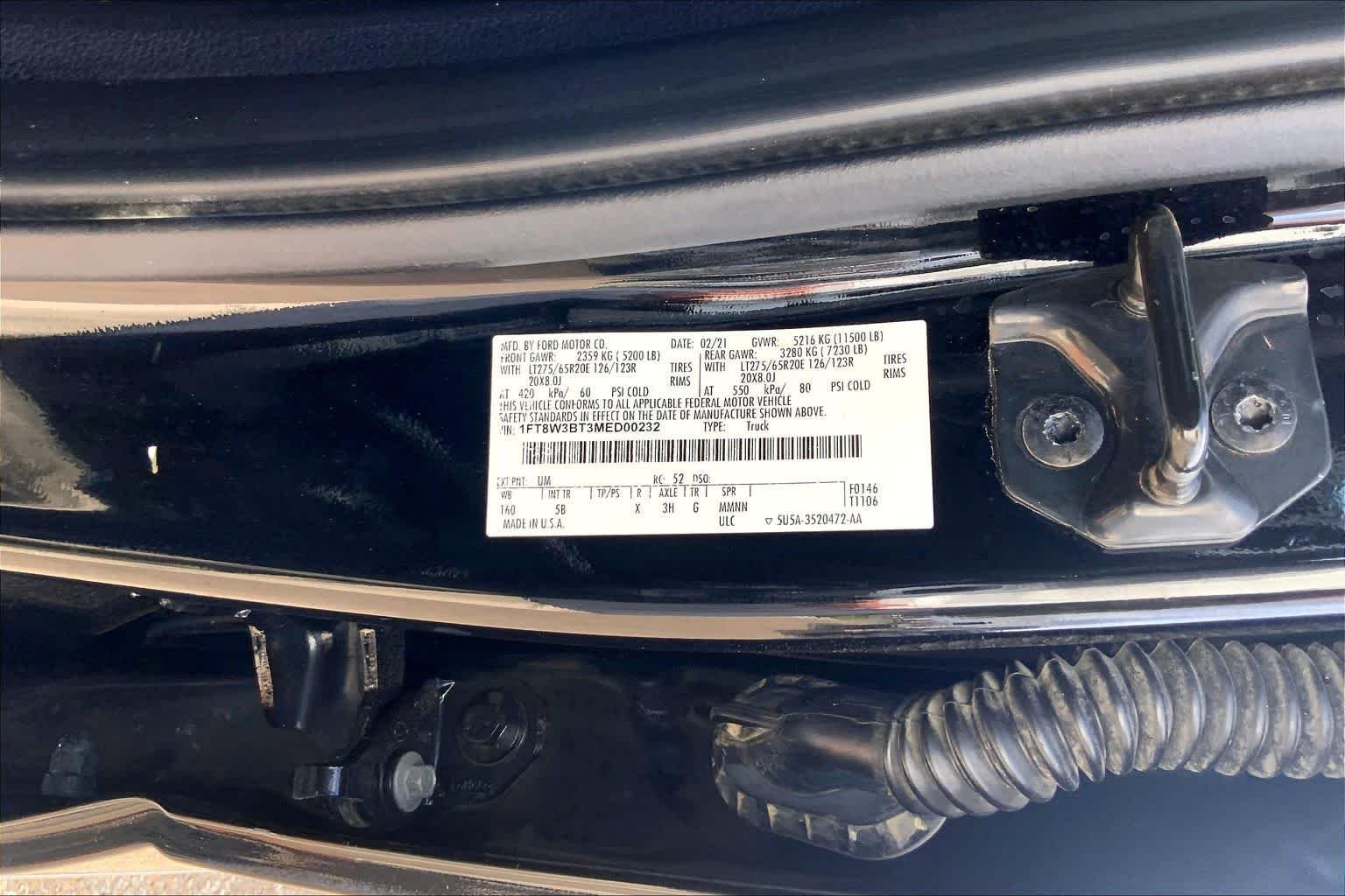 Used 2021 Agate Black Metallic Ford LARIAT image 37