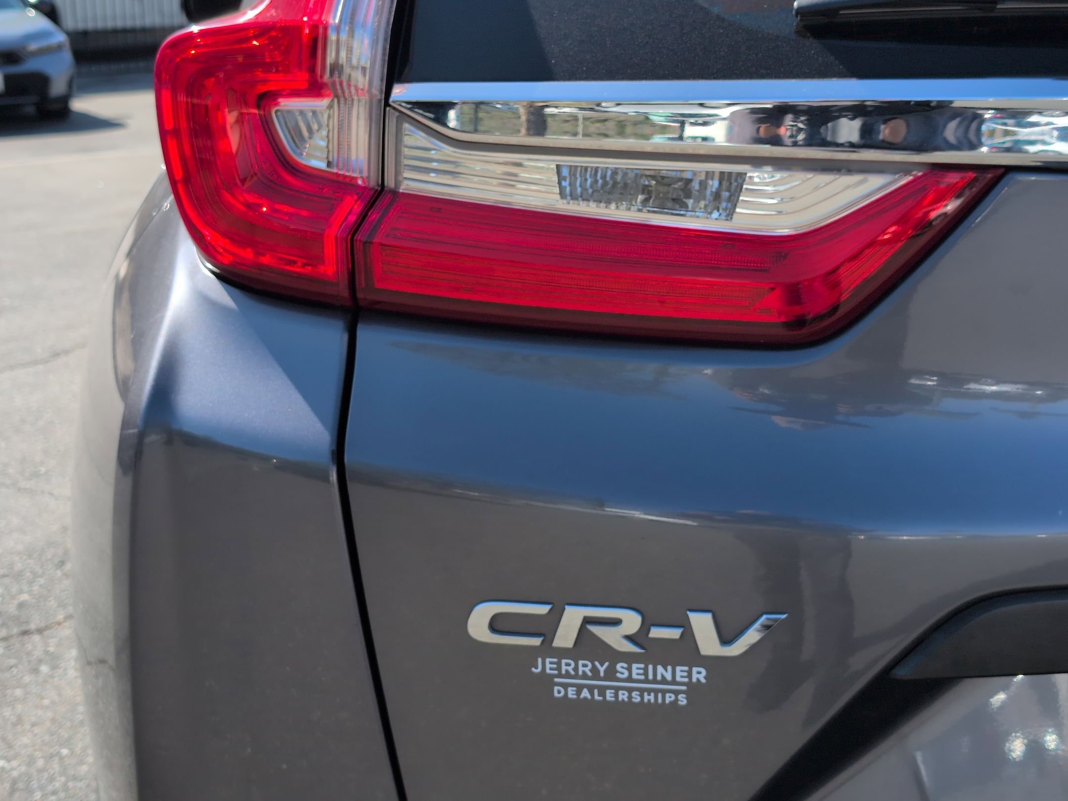 2018 Honda CR-V LX - Photo 11