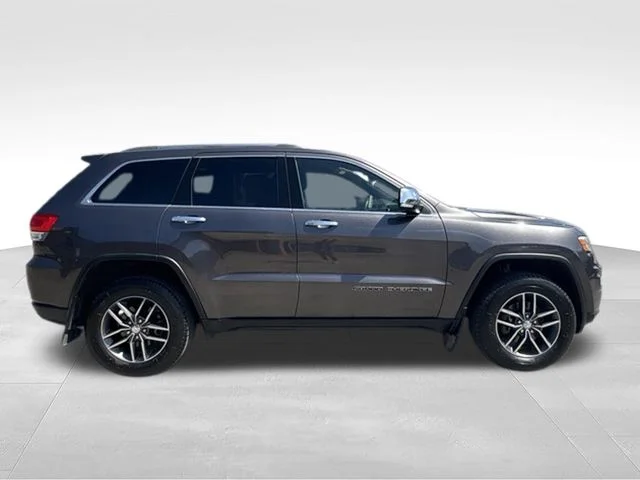 Used 2017 Gray Jeep Limited image 8