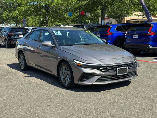 2024 Hyundai Elantra SEL