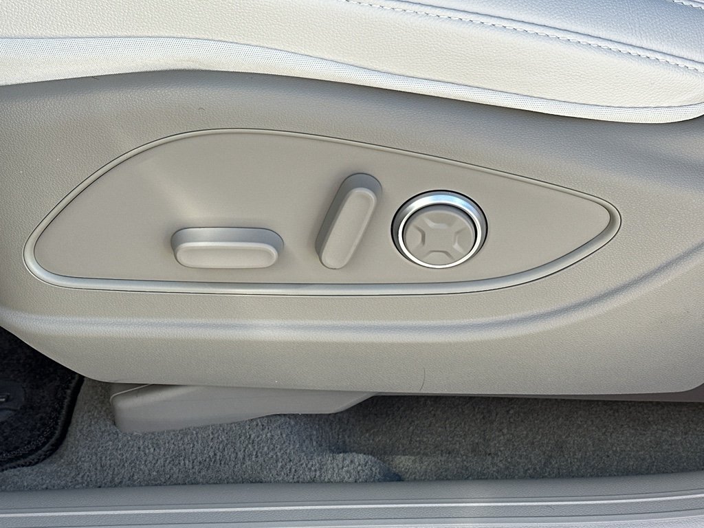 New 2026 Pacific Sapphire Hyundai Limited image 28