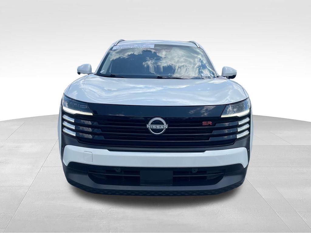 Used 2025 White Nissan SR image 8