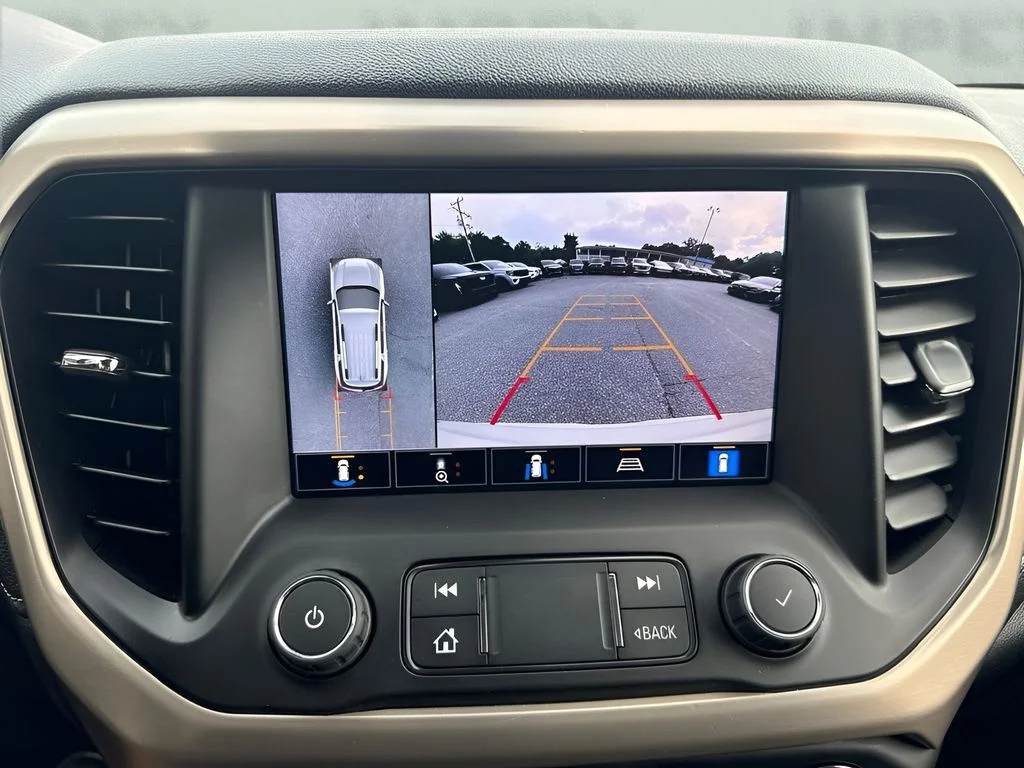 Used 2021 White GMC Denali image 14