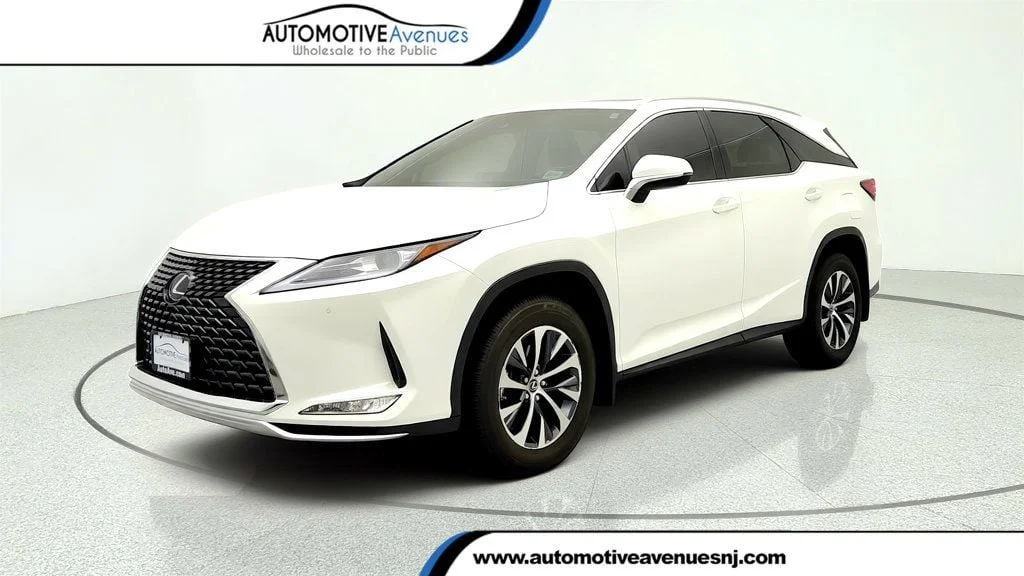 Used 2022 Eminent White Pearl Lexus RX 350L AWD w/ Premium Package & Heated/Ventilated Seats image 1