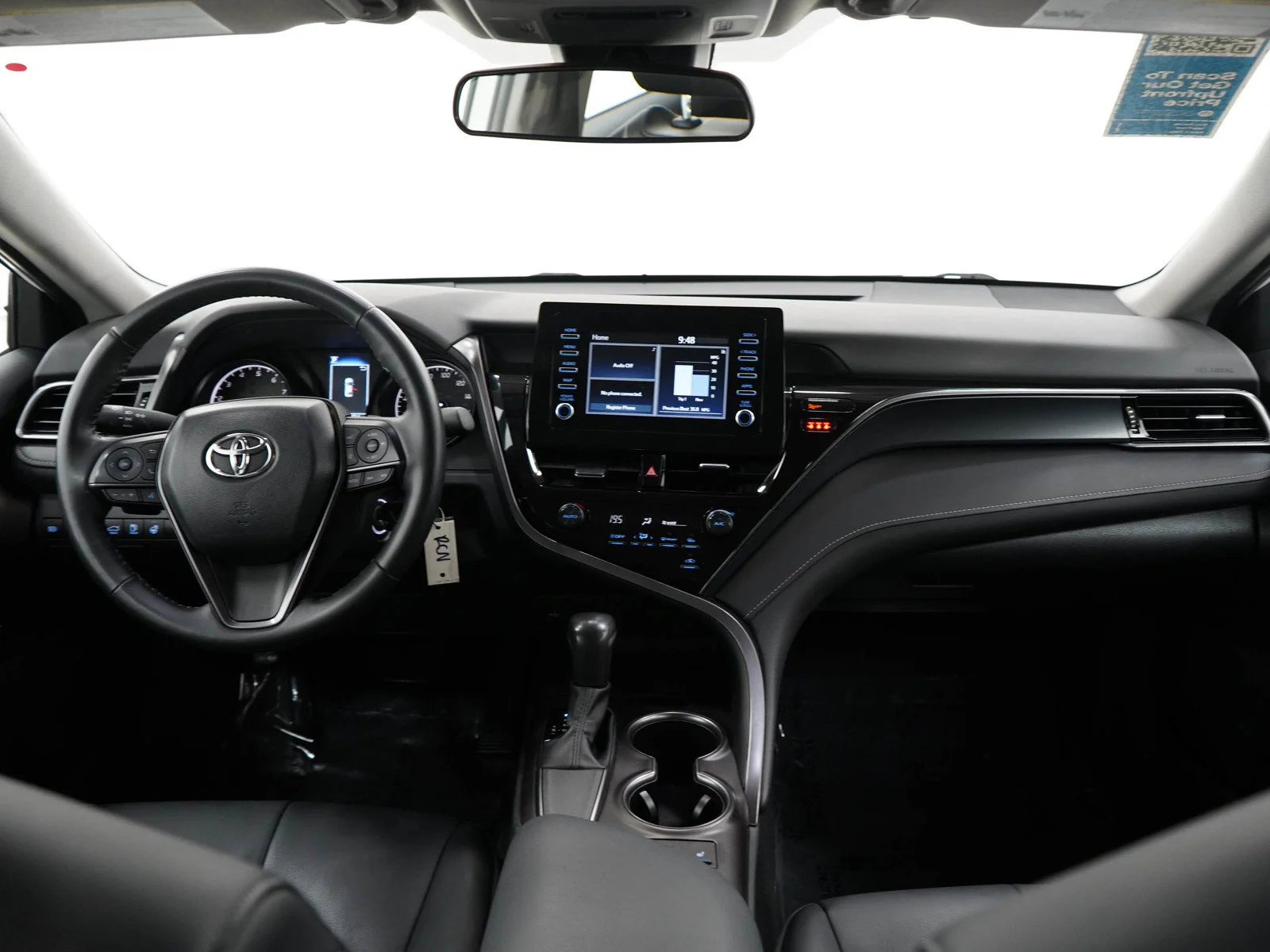 Used 2024  Toyota  image 13