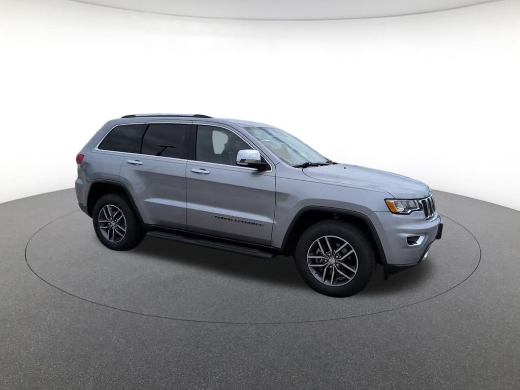 Certified Used 2018 Silver Jeep Limited image 4