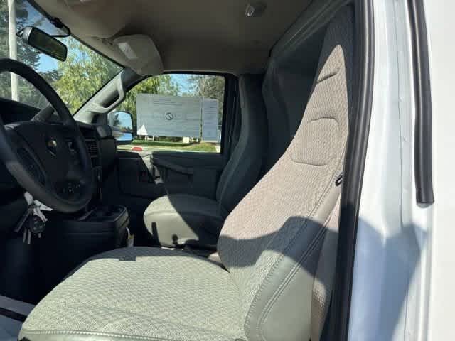 2025 Chevrolet Express Cargo Work Van - Photo 36