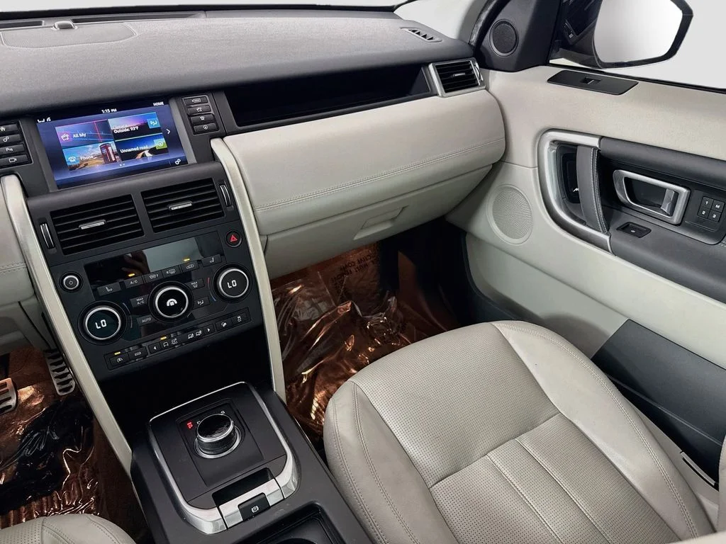 Used 2017 Black Land Rover HSE image 25