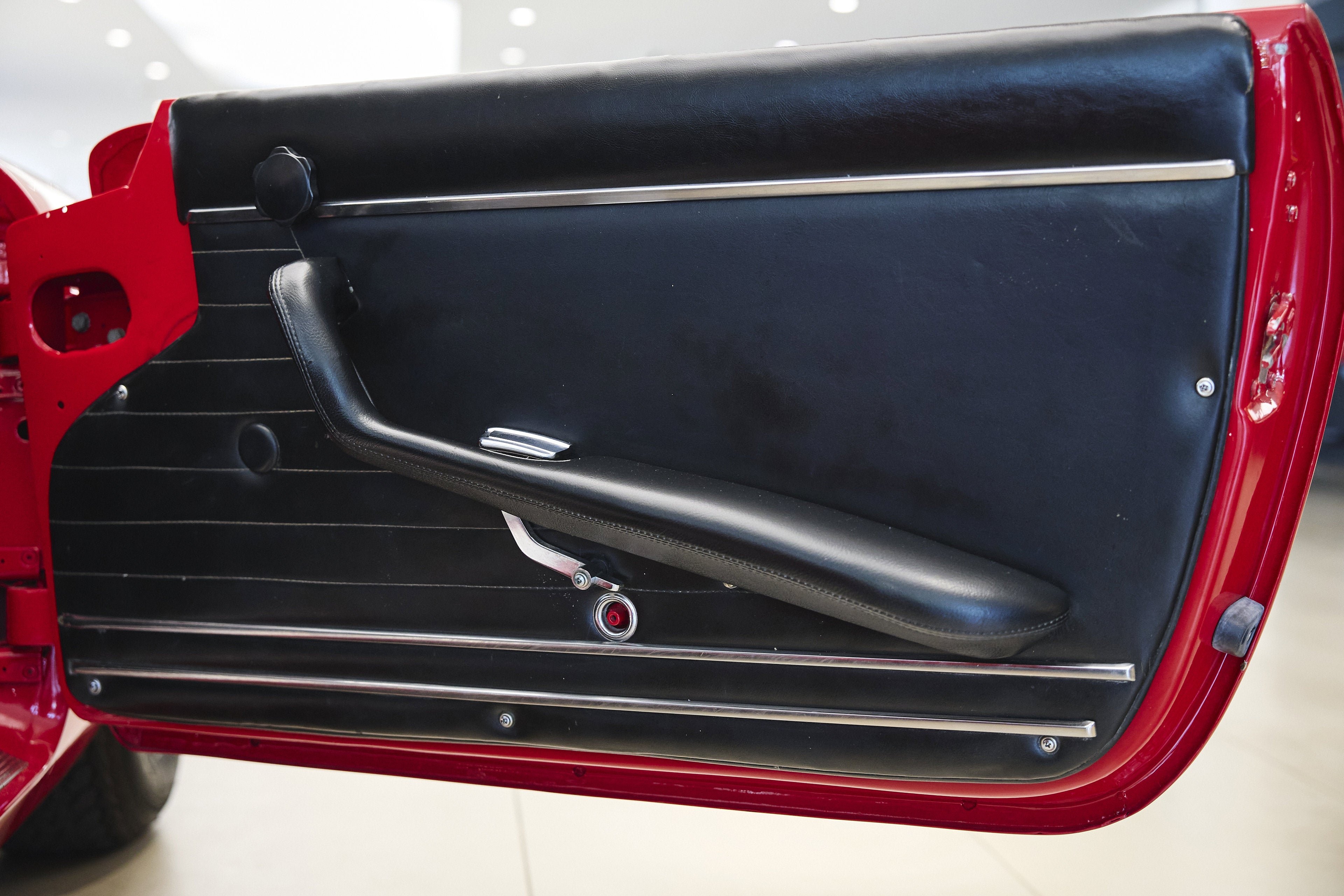 Used 1967 Rosso Ferrari  image 54