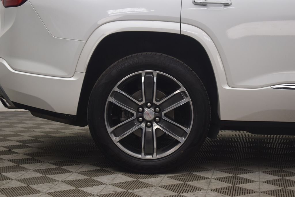Used 2019 White Frost Tricoat GMC Denali image 35