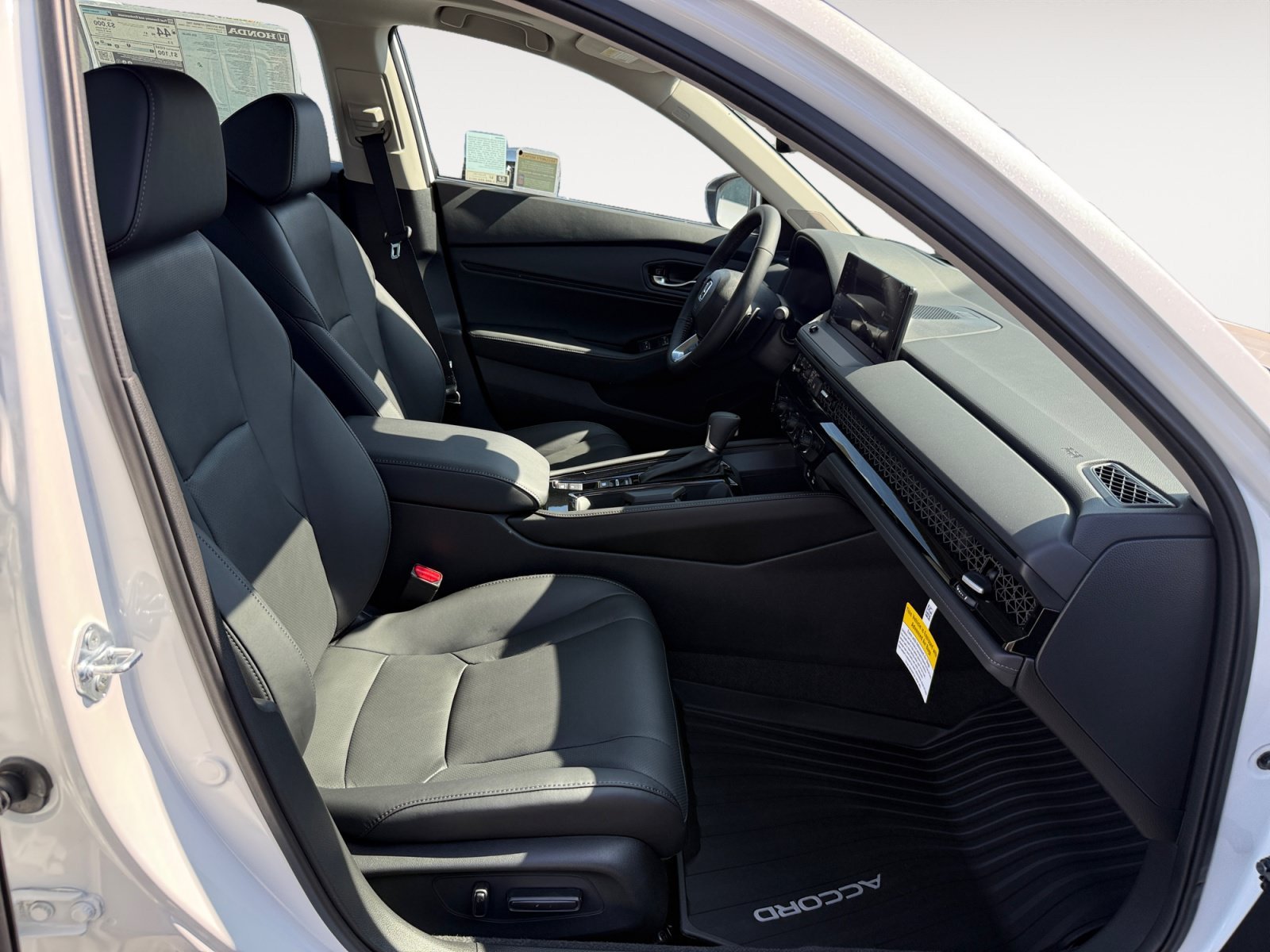 New 2026 Platinum White Pearl Honda Touring image 19