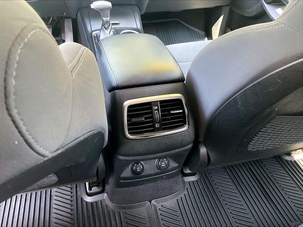 Used 2020 Silver Kia LX image 27