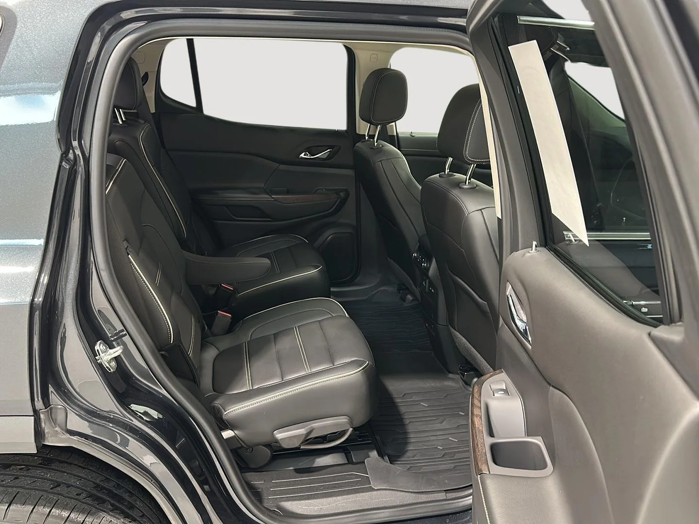 Used 2021 HUNTER METALLIC GMC Denali image 27