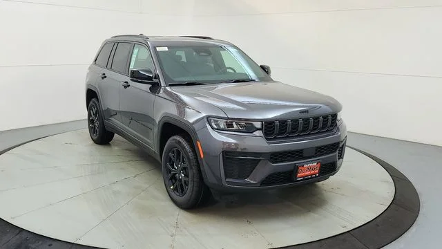 New 2026 Baltic Gray Metallic Clearcoat Jeep Altitude image 14