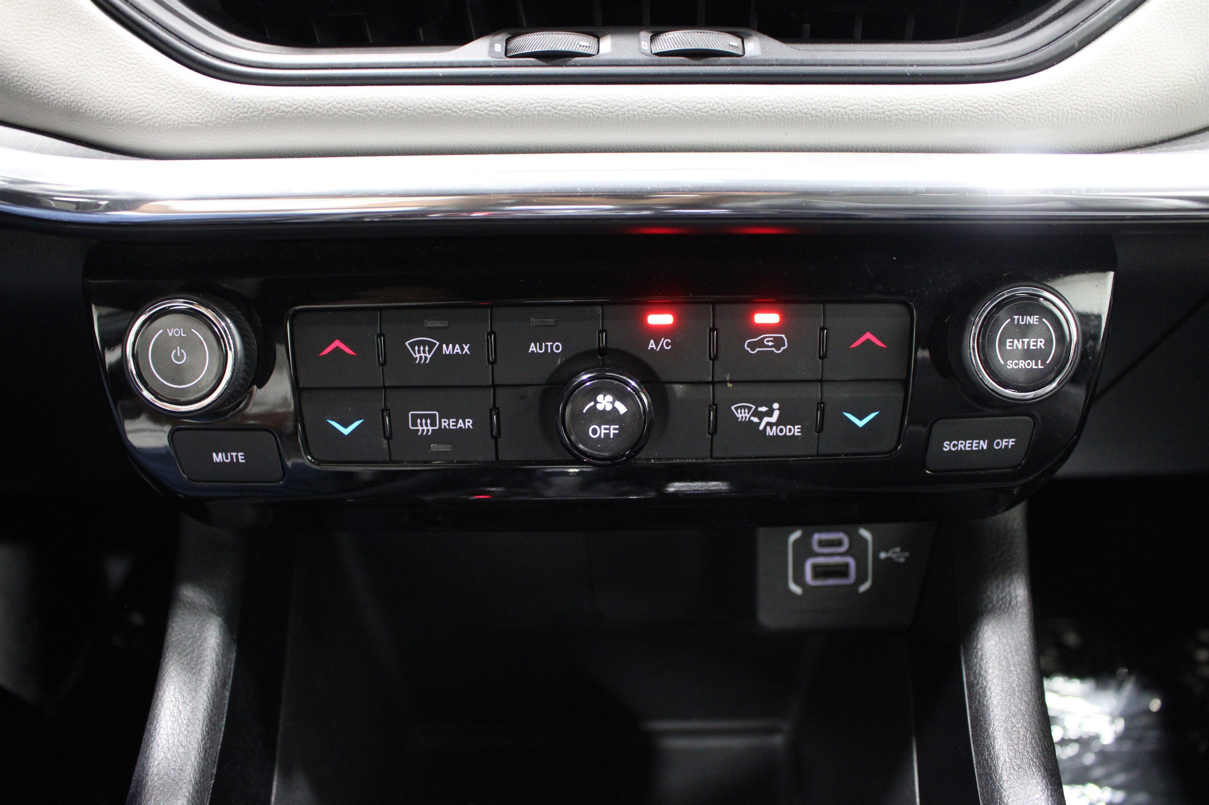 2024 Jeep Compass Limited - Photo 15