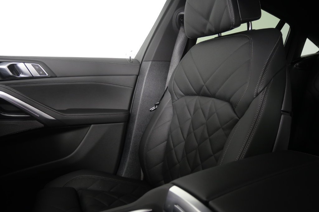 New 2027 Brooklyn Grey Metallic BMW xDrive40i image 23