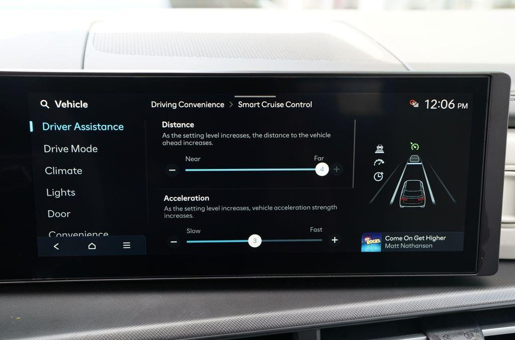 New 2026 Phantom Black Hyundai SE image 16
