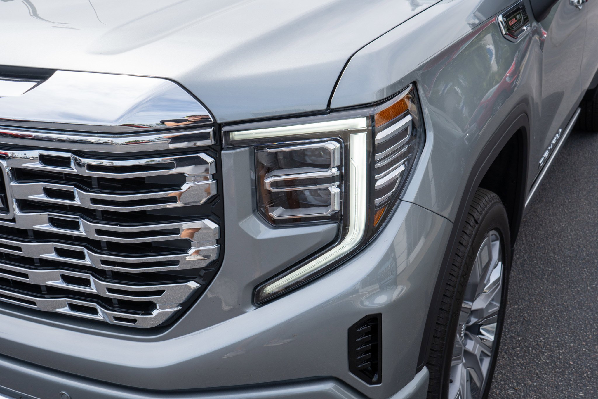 2026 GMC Sierra 1500 Denali - Photo 9