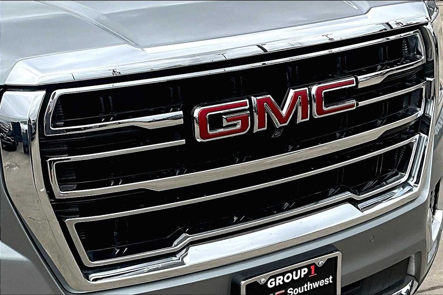Used 2023 Sterling Metallic GMC SLT image 30