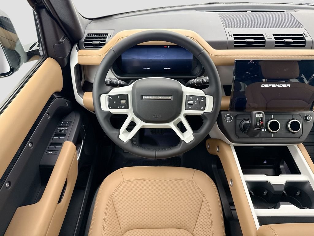New 2026 Santorini Black Land Rover X-Dynamic SE image 11