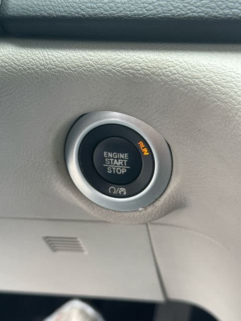 Used 2017 White Chrysler Touring L image 17