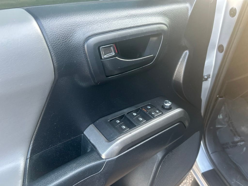 Used 2018 Silver Sky Metallic Toyota SR5 image 12