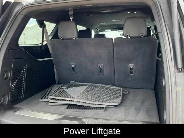 Used 2022 Gray Chevrolet Z71 image 23