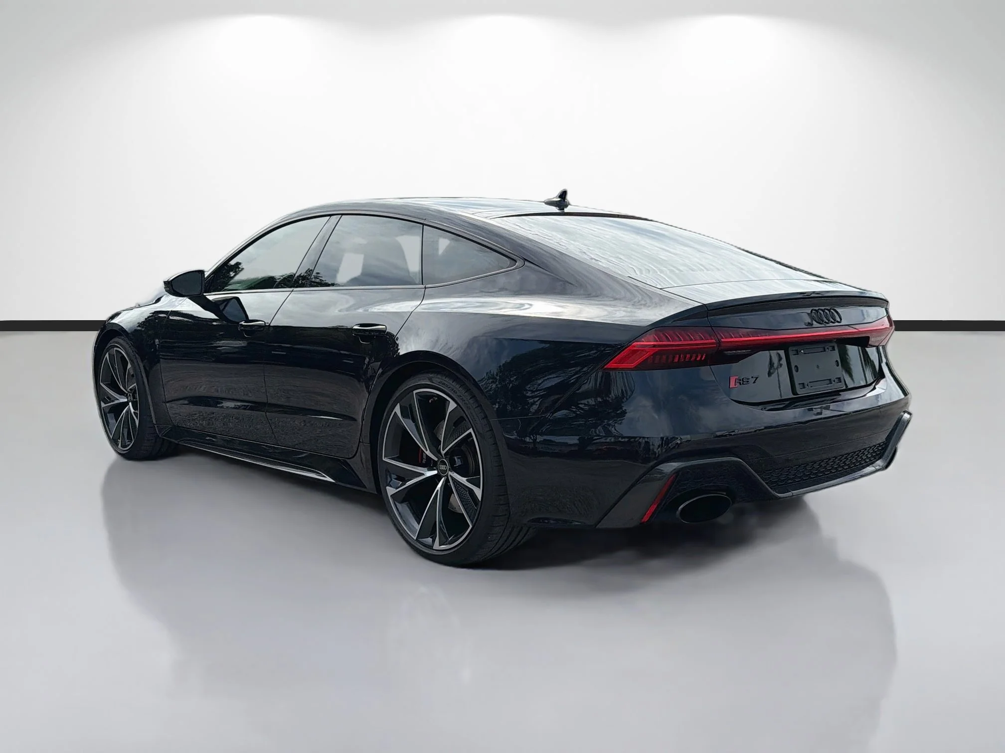 Used 2021 Black Crystal Audi 4.0T image 5