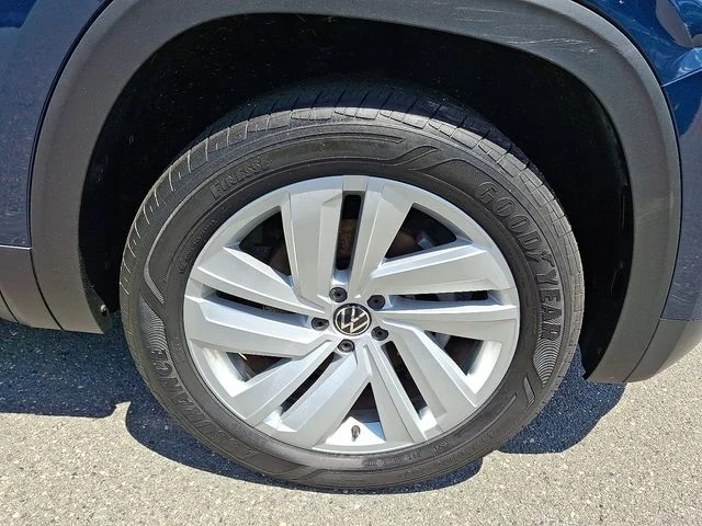 2023 Volkswagen Atlas Cross Sport SE w/Tech - Photo 8
