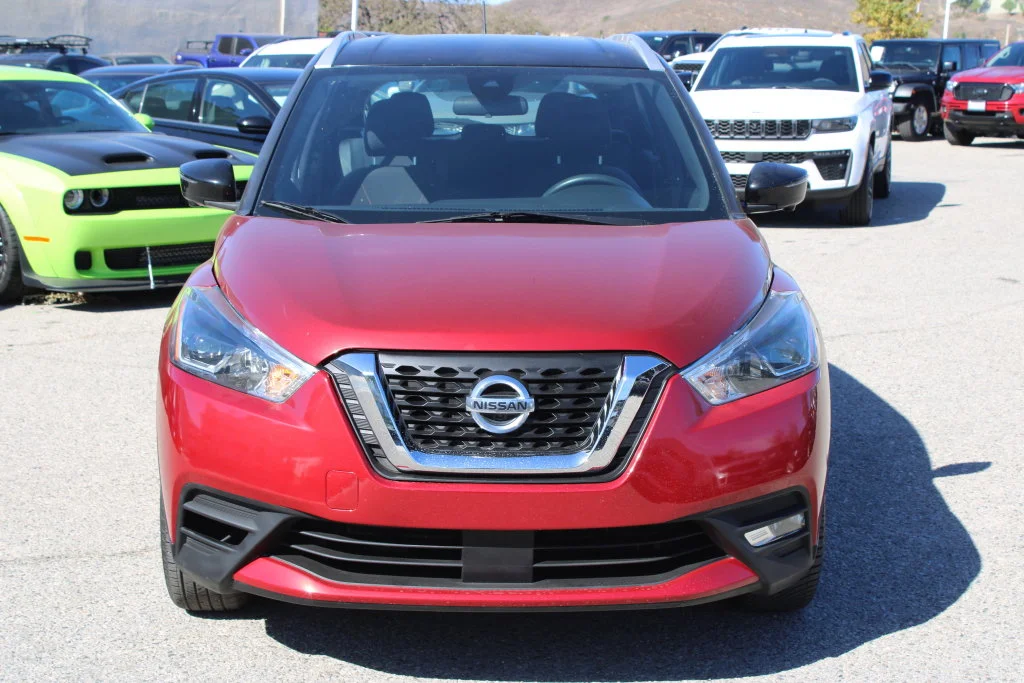 Used 2020 Nissan Kicks SR with VIN 3N1CP5DV8LL560905 for sale in Thousand Oaks, CA