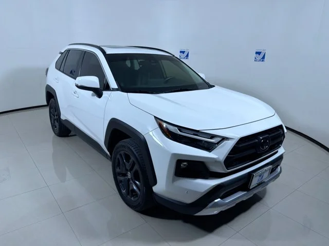 Used 2022 White Toyota Adventure image 2