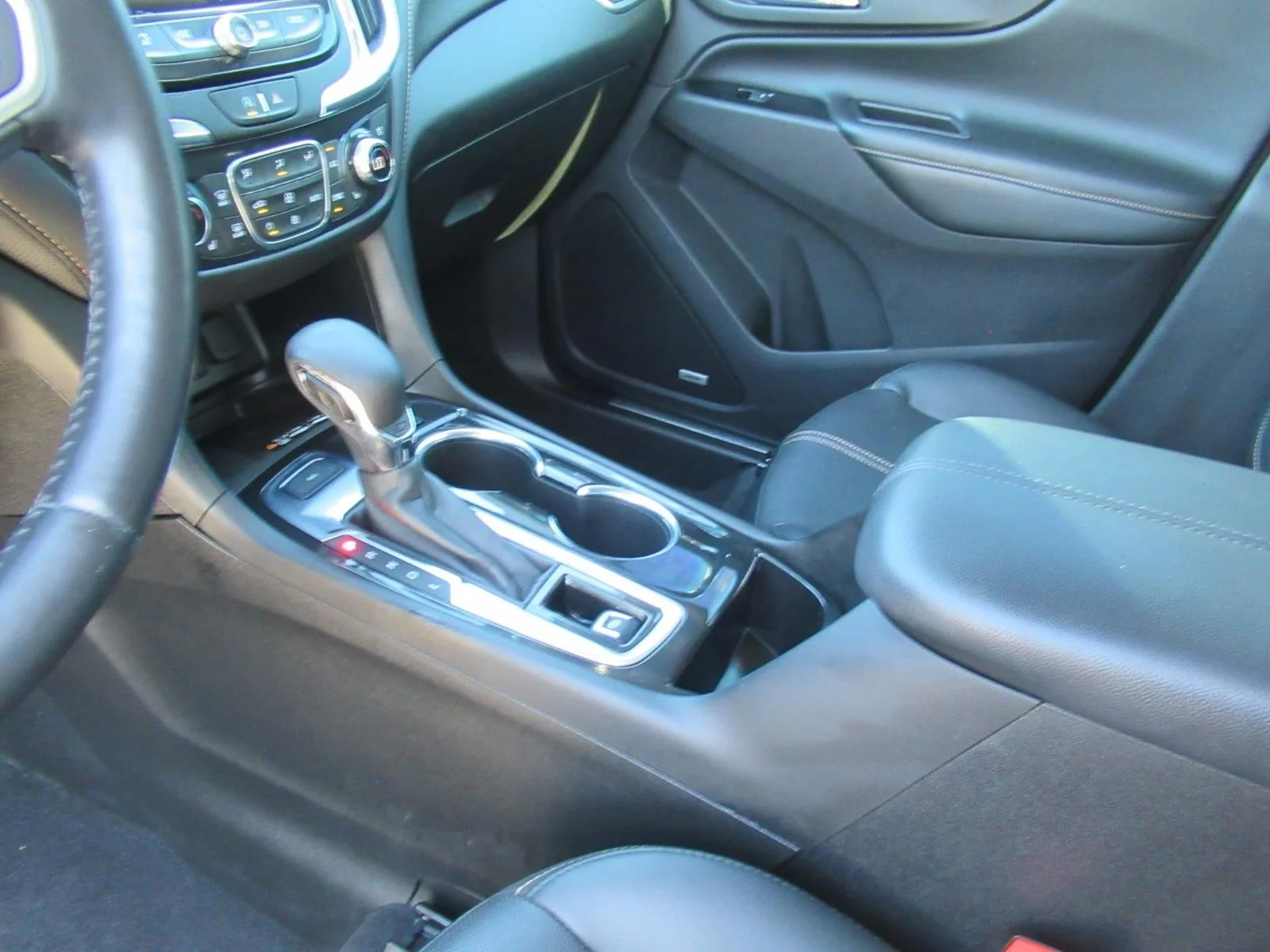 Used 2022 Black Chevrolet Premier image 16