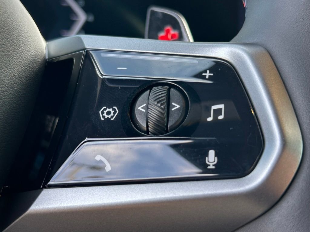 Used 2025 Black BMW M50 xDrive image 24