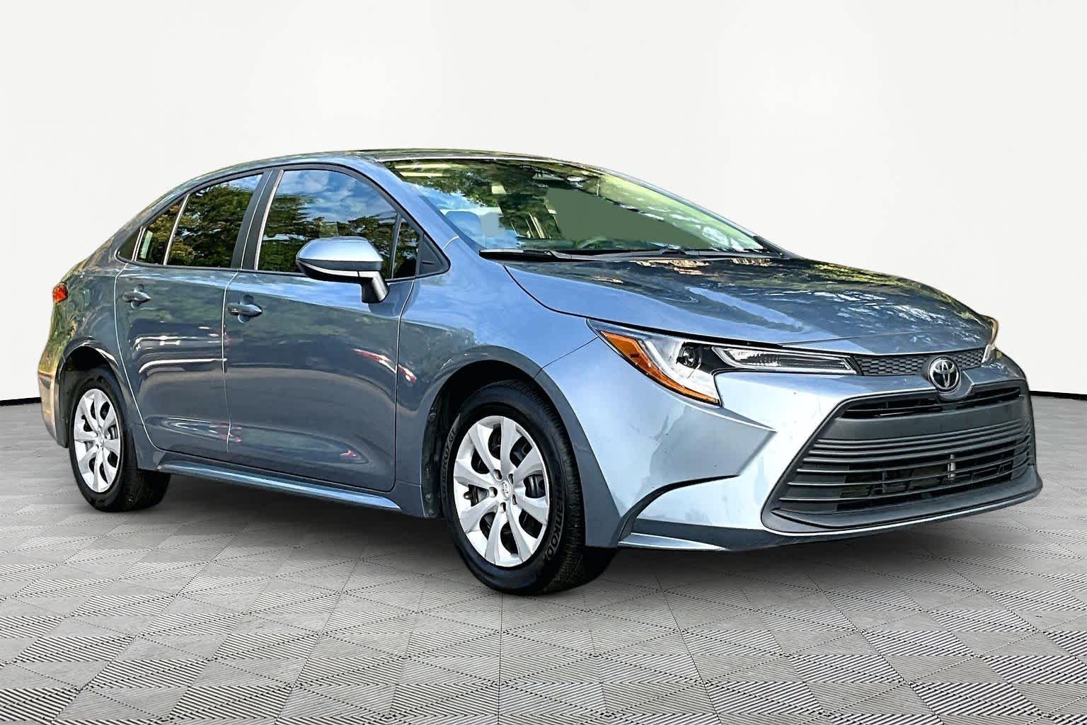 Used 2025 Celestite Toyota LE image 3