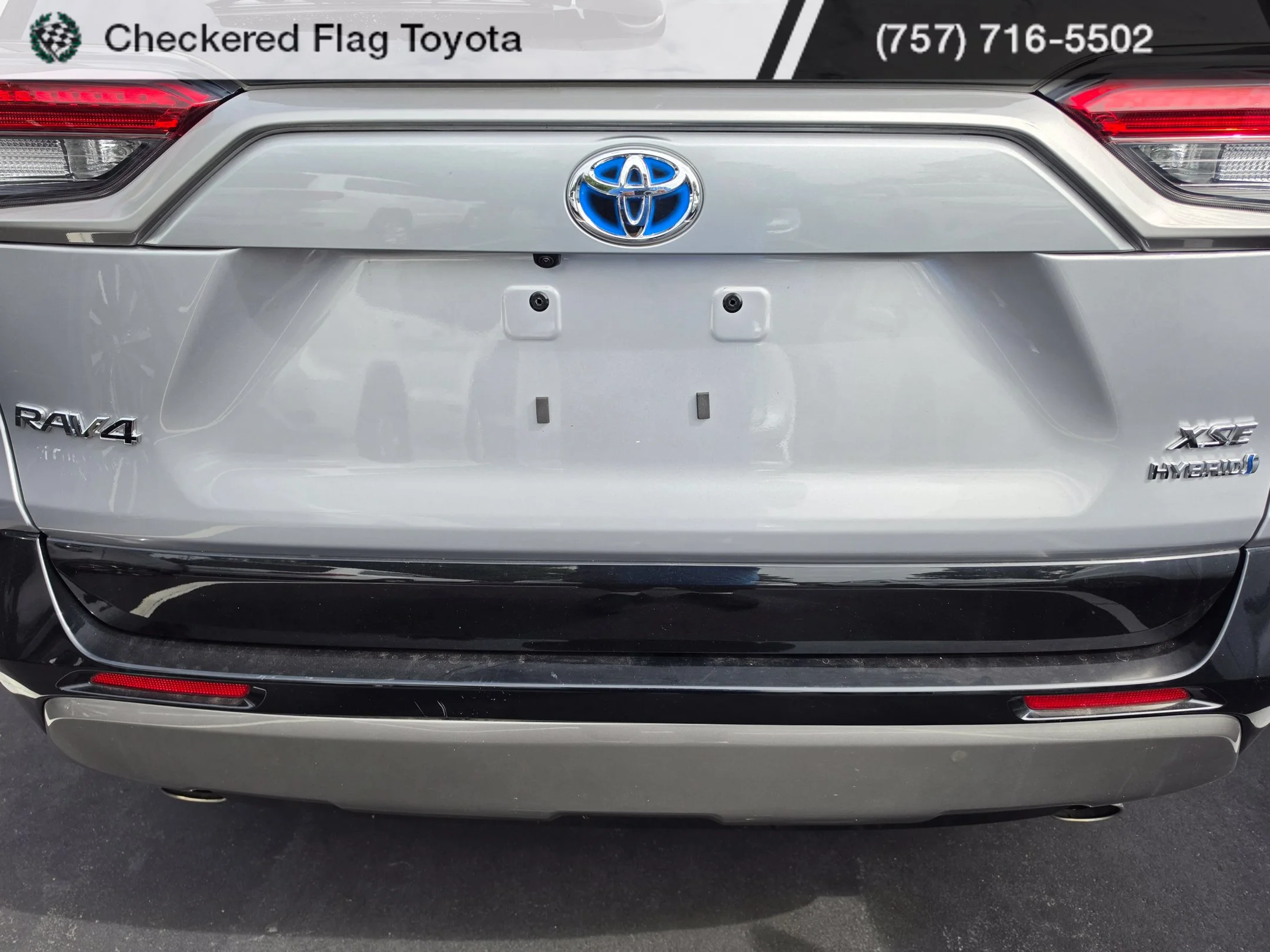 Used 2024 Silver Sky Metallic/Midnight Black Metallic Toyota XSE image 7