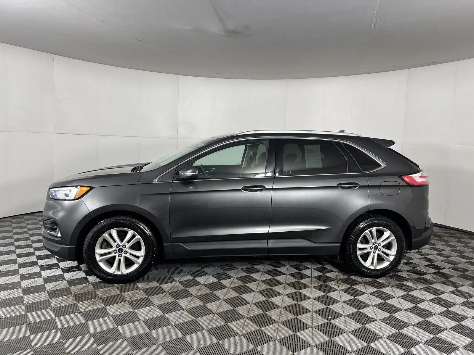 Used 2019 Magnetic Ford SEL image 20