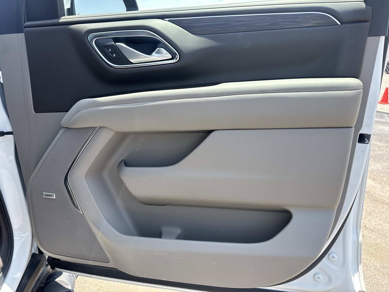 Used 2022 White Chevrolet Z71 image 39