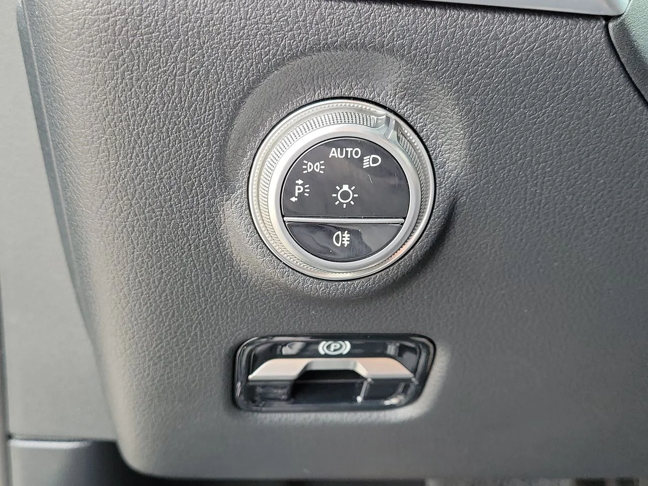 Certified Used 2026 Black Mercedes-Benz C 300 image 22