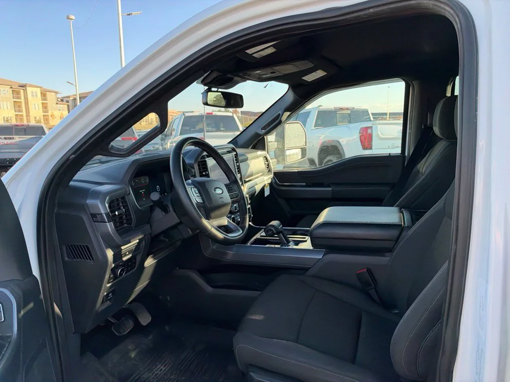 Used 2025 White Ford XLT image 7