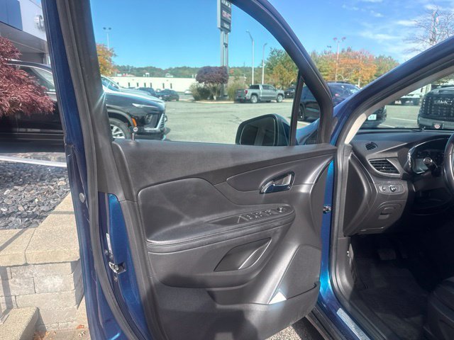 Used 2019 Blue Buick Preferred image 8