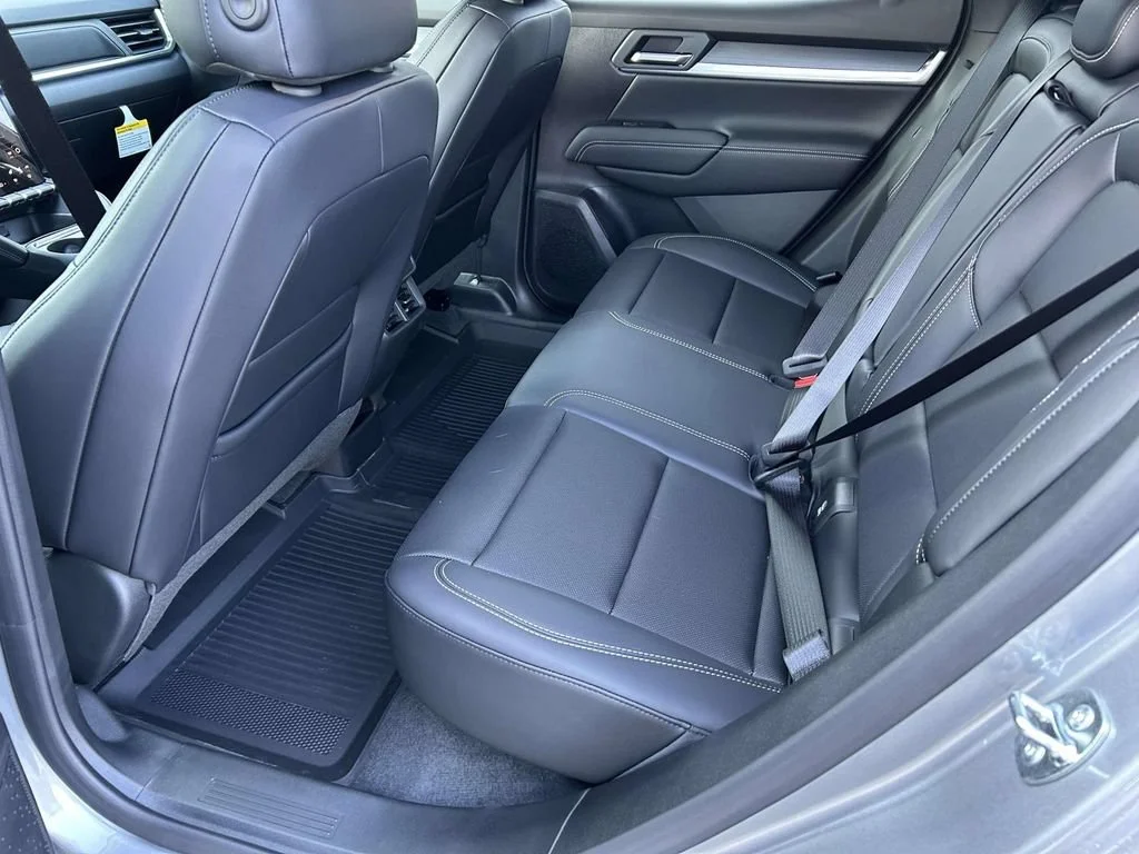 New 2027 Sterling Metallic GMC Elevation image 12