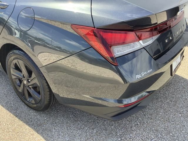 Used 2021 Gray Hyundai SEL image 31