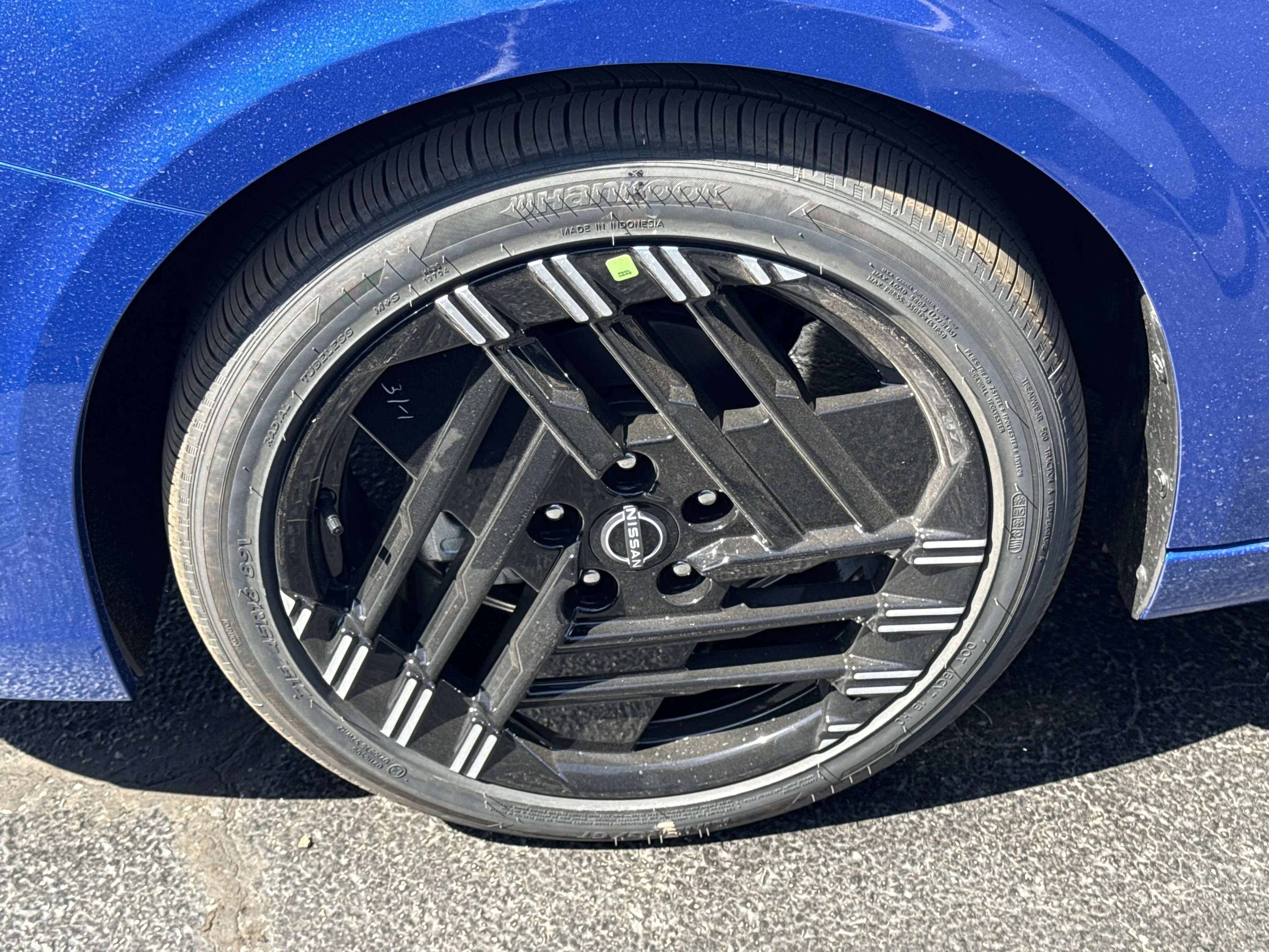 New 2026 Bluestone Pearl/Super Black Nissan SR image 11