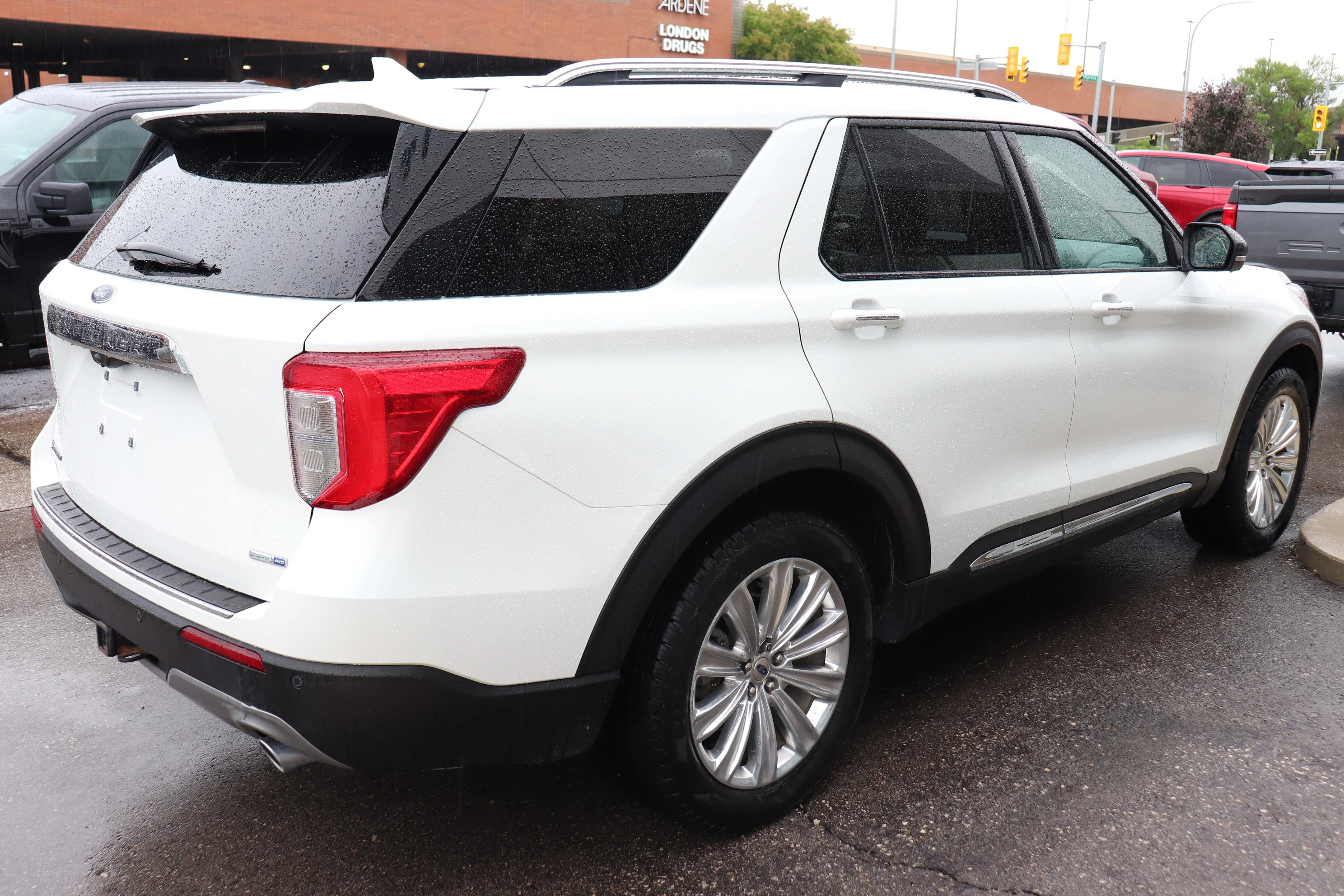 Used 2020 White Ford Limited 4WD image 5