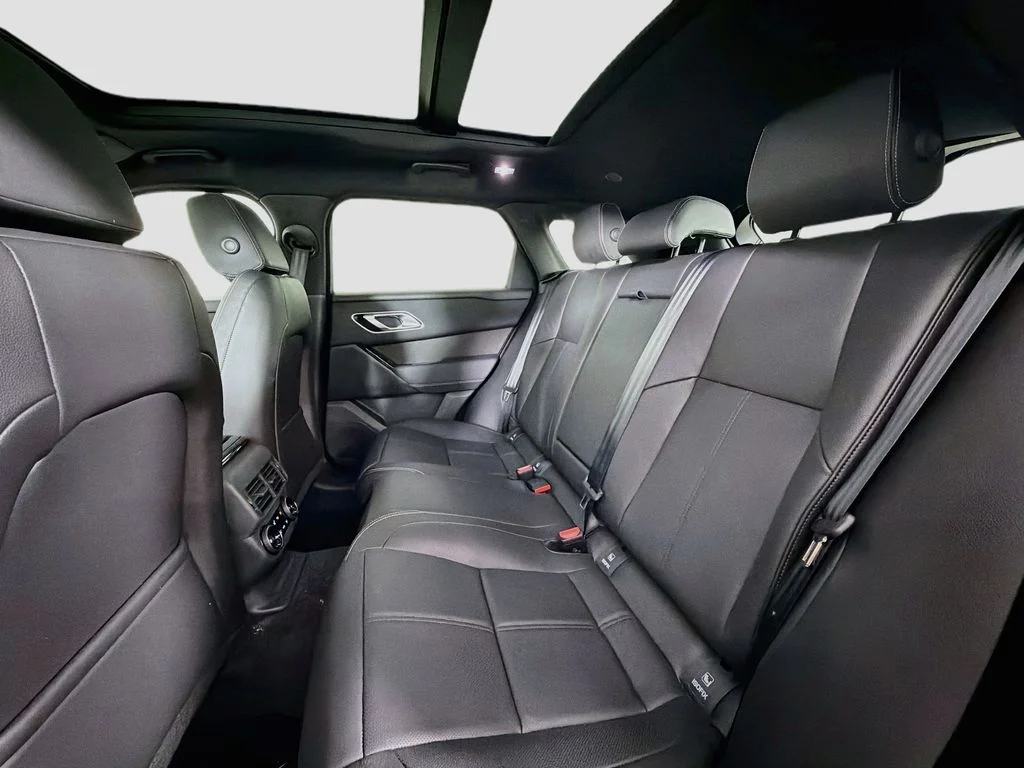 New 2026 Santorini Black Land Rover Belgravia Edition image 26
