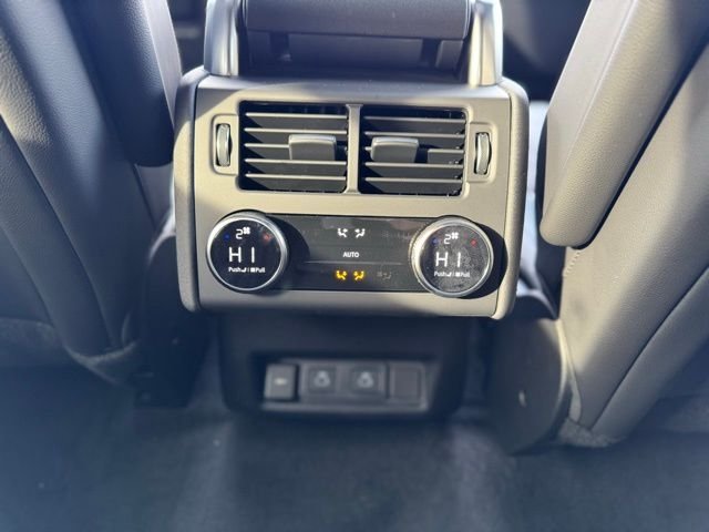 2026 Land Rover Discovery Gemini Edition - Photo 21