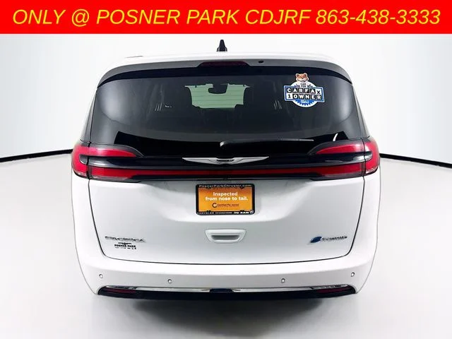 Used 2024 White Chrysler Select image 6