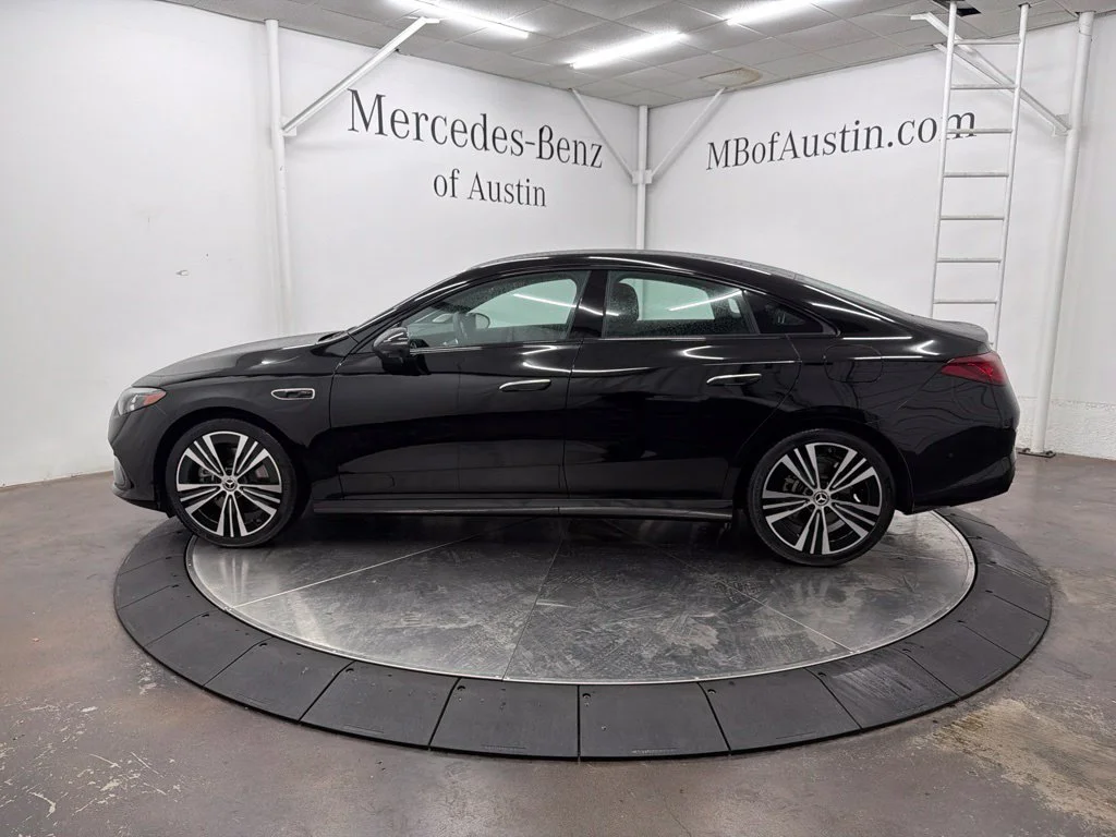 New 2027 Black Mercedes-Benz CLA 220 image 4